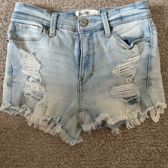Mudd Jean Shorts size 1 - Picture 1 of 2
